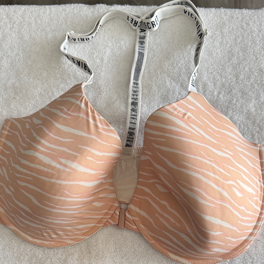 Victoria's Secret Zebra Print Bra in Peach and White